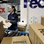 FedEx pedagang