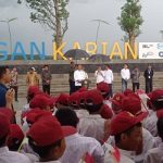 Antusiasme Siswa Sekolah Sambut Kehadiran Presiden Jokowi di Bendungan Karian.