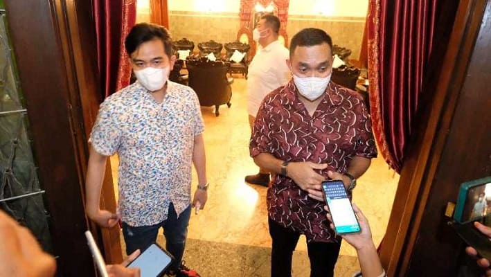 Ahmad Sahroni dan Gibran Makan Siang Bareng