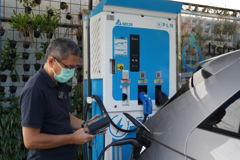 PLN Bangun 624 SPKLU, Kendaraan Listrik Makin Mudah Digunakan