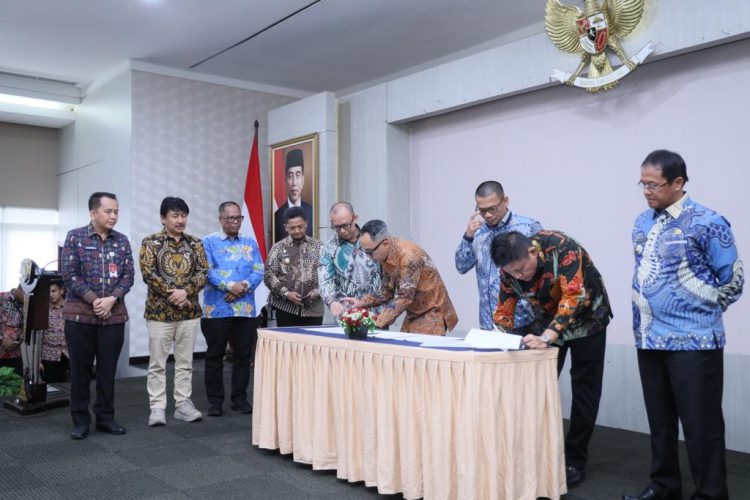 Bandara Gatot Subroto Way Kanan