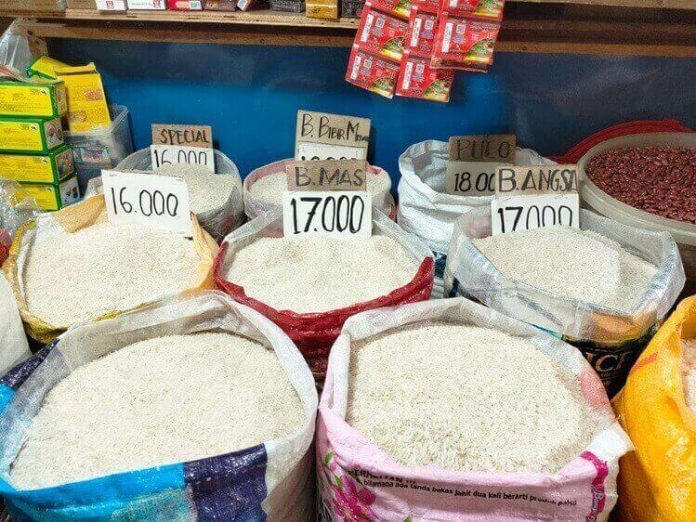 Harga Beras Terus Naik