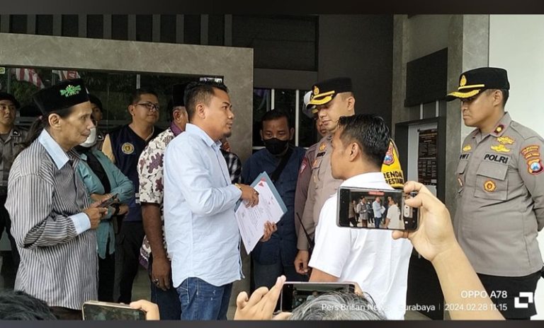 AMI Datangi KPU Surabaya Minta Klarifikasi  Dugaan Oknum Caleg Gunakan Ijazah SMP