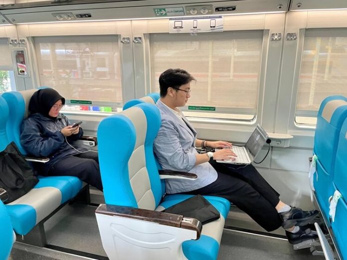 KAI Penggunaan Stop Kontak