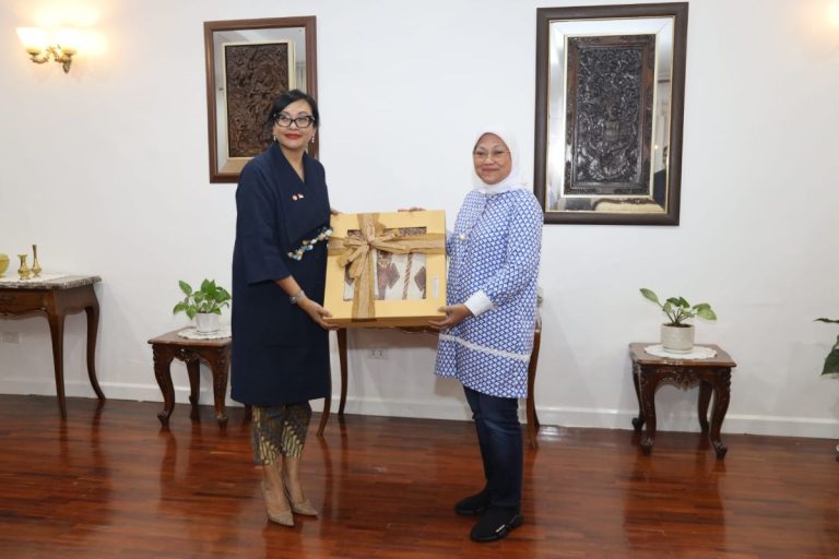 Kerja Sama Ketenagakerjaan Laos