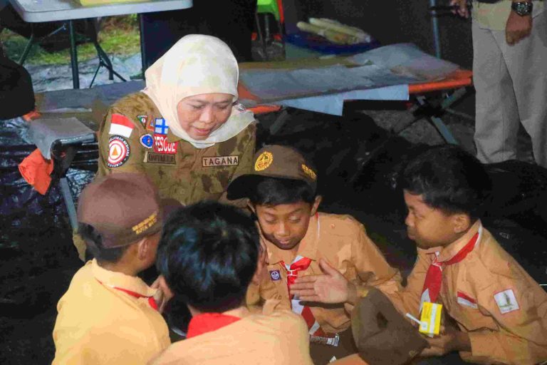 Stop Bullying! Khofifah Ajak Seluruh Elemen Tingkatkan Kepedulian dan Cegah Perundungan