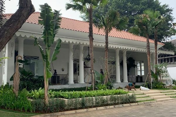 Rumah Peninggalan Belanda Terasa Dingin