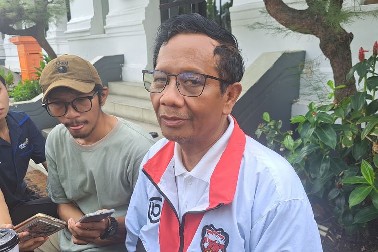 Respons Mahfud MD Soal Sugeng IPW Laporkan Ganjar ke KPK