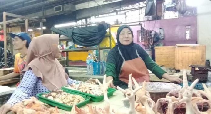 harga beras ayam surabaya