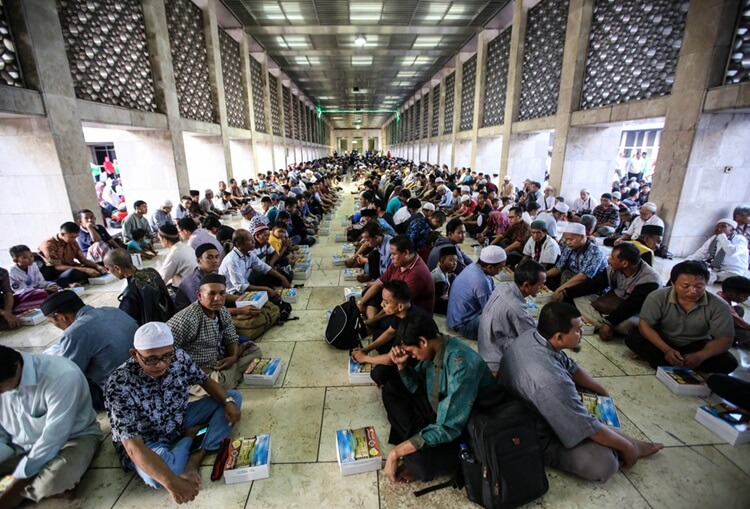 Masjid Istiqlal Takjil Gratis