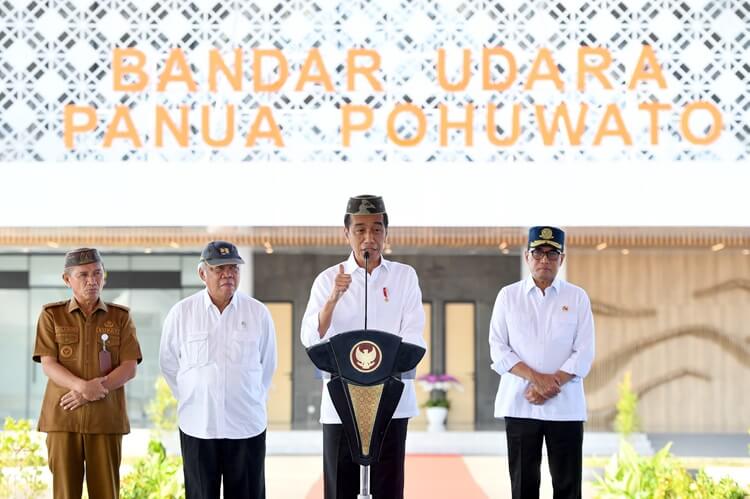 Resmikan Bandara Panua Pohuwato, Presiden Jokowi Harap Dongkrak Ekonomi Lokal