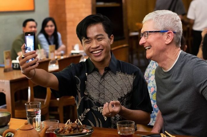 CEO Apple Jakarta