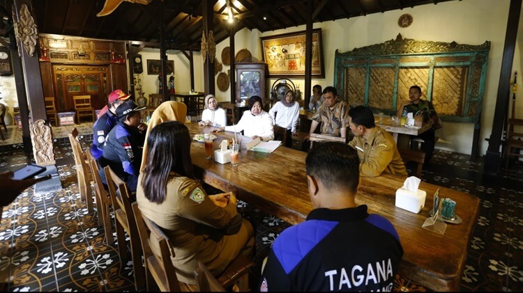 Alarm Bencana Semeru