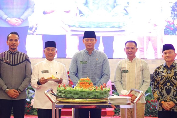 Menteri ATR/Kepala BPN AHY Hadiri Buka Puasa