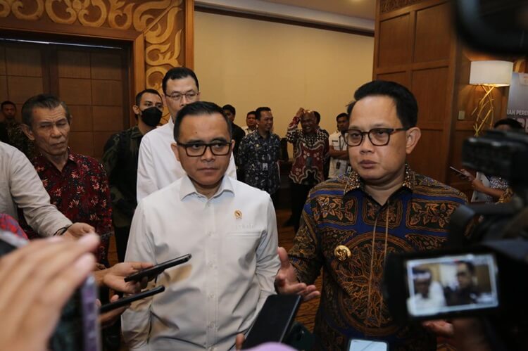 Gerak Cepat di Tahun 2025, Pemprov Jatim Segera Gunakan IT sebagai Perubahan Sepuluh Tahun Mendatang