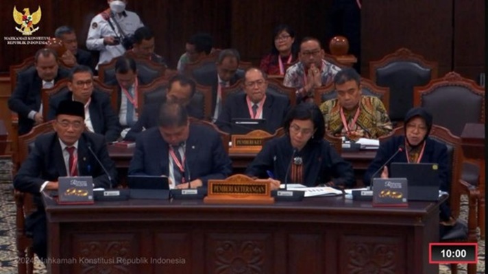 Mensos Risma Blak-blakan