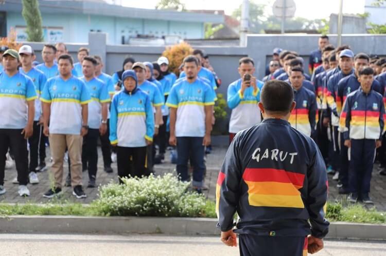 Pj Bupati Barnas Lepas 155 Kontingen Garut di POPWILDA Jabar