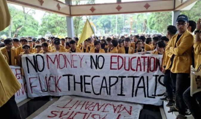 Kemendikbud Bantah UKT Mahal