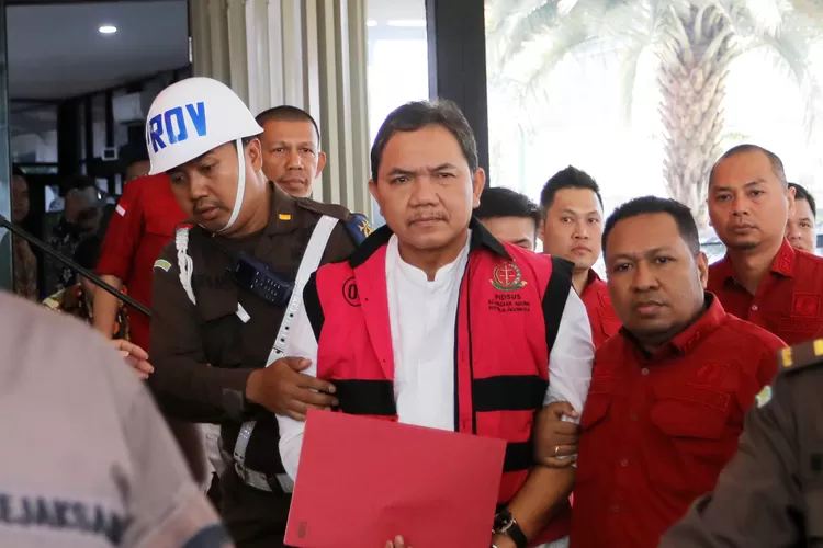 Achsanul Qosasi 5 tahun