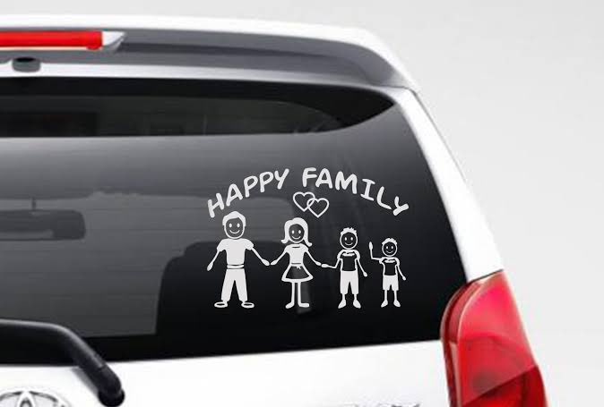 Hati-hati! Stiker Happy Family Di Mobil Bisa Jadi Boomerang untuk Keluarga