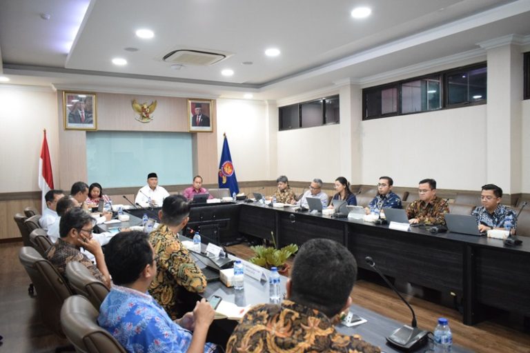 Masuknya Starlink ke Pasar Internet Indonesia Picu Kekhawatiran Persaingan Usaha