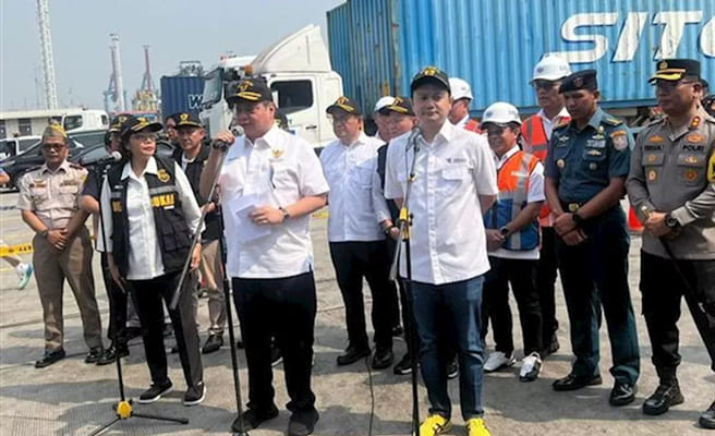 Menko Airlangga Minta Bea Cukai