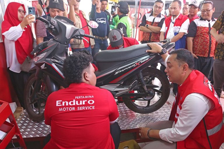 Pemkot Surabaya Kembangkan Padat Karya untuk Kurangi Pengangguran