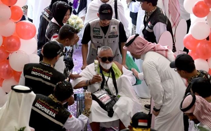 Kacamata Virtual Canggih