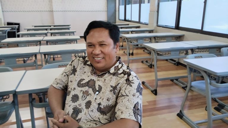 AI Bukan Pengganti Guru, Tapi Mitra: ISTTS Siap Bantu Guru Manfaatkan Kecerdasan Buatan untuk Meningkatkan Kualitas Pembelajaran