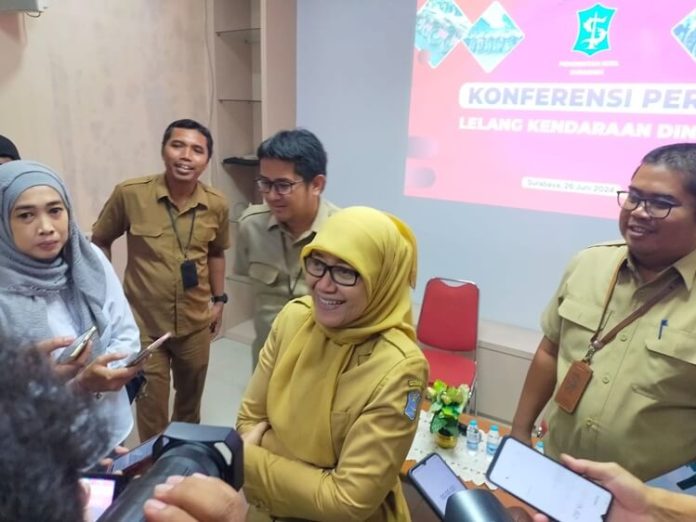 Lelang Kendaraan Dinas