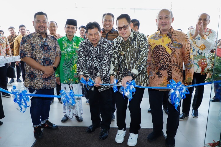 Gubernur Adhy BPJS Kesehatan