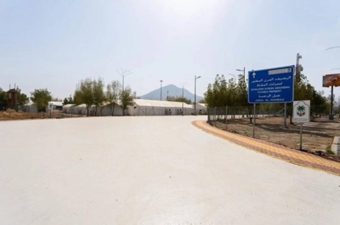 Arab Jalan Berbahan Karet