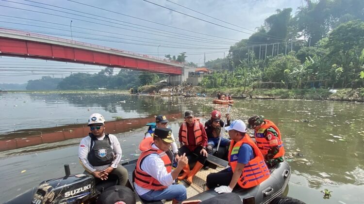 BRIN Temukan Kontaminasi Bahan Aktif Obat di Aliran Sungai Citarum Hulu