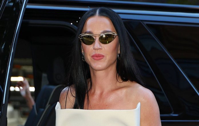 Katy Perry Dorong Pemberdayaan Perempuan Lewat Lagu “Woman’s World”