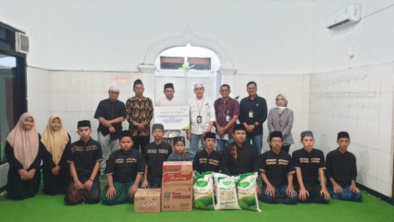 BPJamsostek Cabang Surabaya Darmo Gelar Employee Volunteering dengan Yayasan Muslim Surabaya