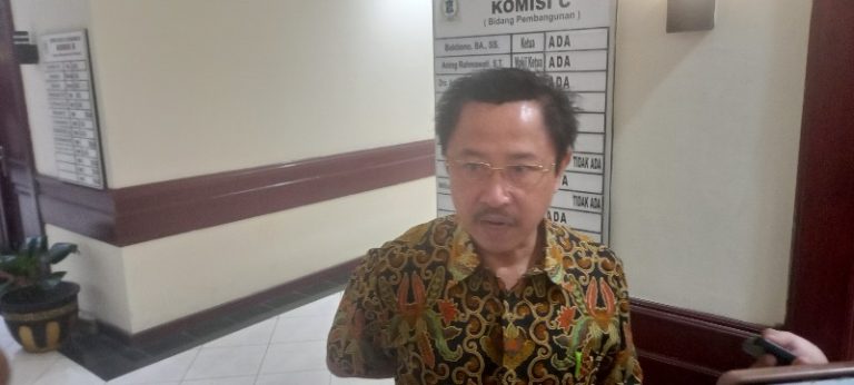 Baktiono Kritik Proyek Reklamasi Pantai Kenjeran: Kurangnya Kajian dan Potensi Pelanggaran Perda