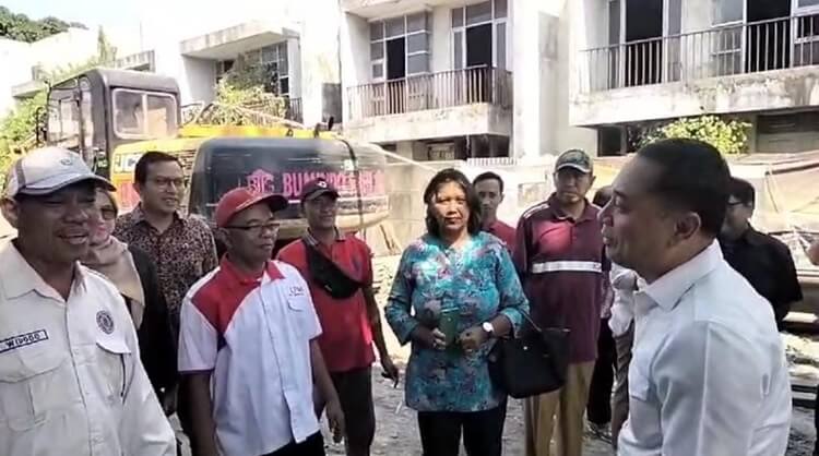 Wali Kota Surabaya Harapkan Banjir di Dukuh Kupang Teratasi Tahun 2024