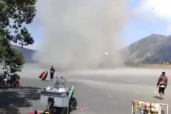 Mengenal Fenomena Alam Dust Devil