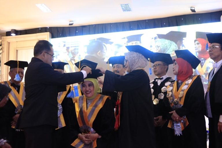 Prof. Sri Utami Ady Resmi Jadi Guru Besar FEB Ilmu Manajemen Keuangan