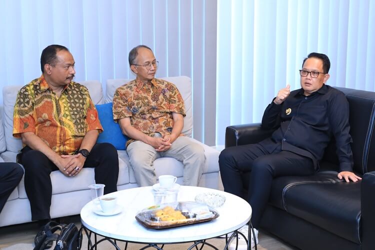 Kenaikan CHT Kadin Jatim