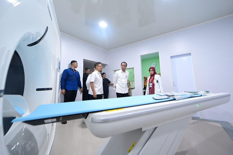 Jokowi RSUD H. Andi Sulthan Daeng