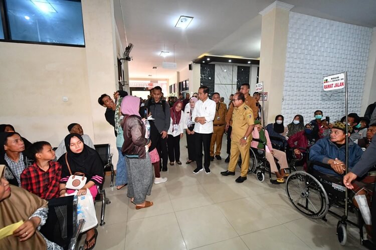 Jokowi RSUD Bob Bazar