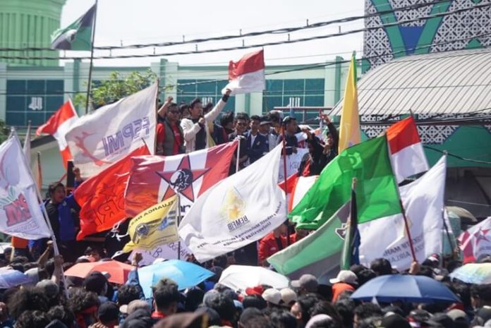 penolakan RUU Pilkada Surabaya