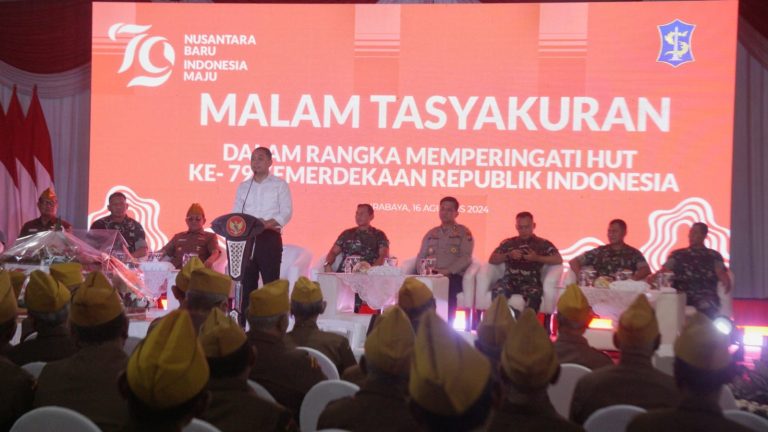 Pemerintah Kota (Pemkot) Surabaya menggelar tasyukuran memperingati kemerdekaan Bangsa Indonesia ke-79 dengan para Veteran
