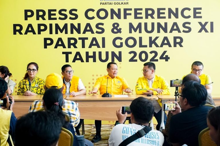 Penutupan Rapimnas dan Munas XI Partai Golkar Dihadiri Jokowi dan Prabowo