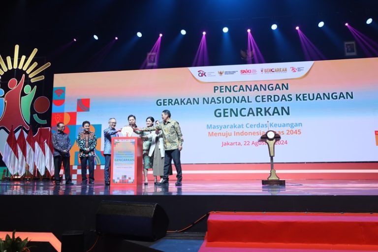 OJK Luncurkan Gerakan Nasional Cerdas Keuangan untuk Tingkatkan Literasi dan Inklusi Keuangan