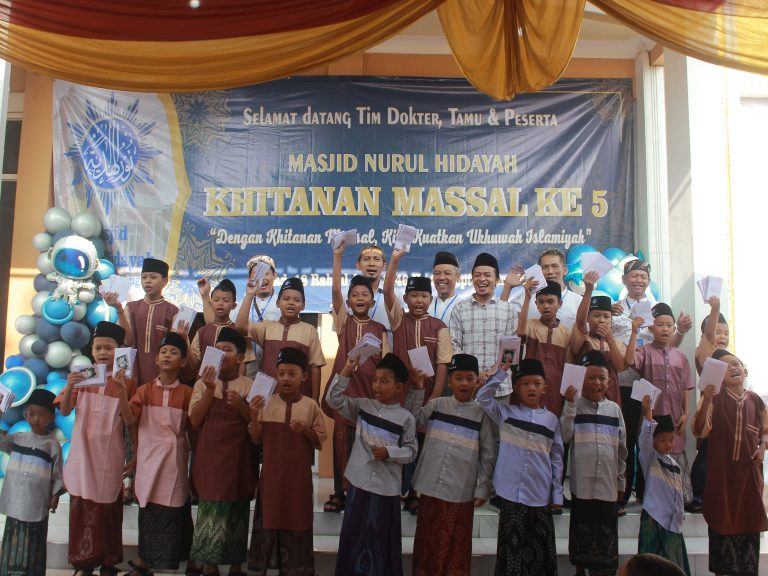 Masjid Nurul Hidayah Gelar Khitan Massal ke-5, Berikan Manfaat bagi Masyarakat