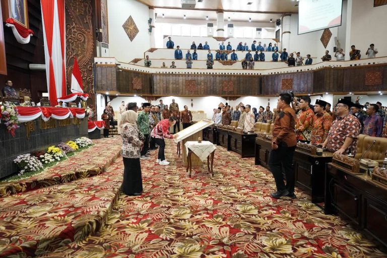 KPK Paparkan Bahaya Korupsi ke Anggota DPRD Jatim 2024-2029