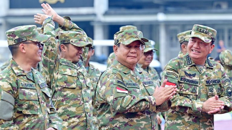 Prabowo Militer