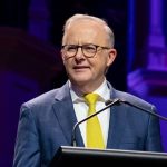 UU larang anak gunakan media sosial